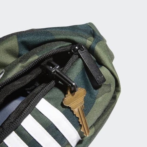 🎉 HP 🎉 🆕 adidas National 3 Stripes Waist Pack Camo - Picture 10 of 16
